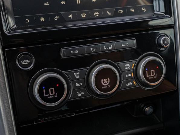 Land Rover Discovery V Рестайлинг с пробегом 2020 года, цена 4 240 000 рублей, 414068 км, внедорожник, Автокод Объявления