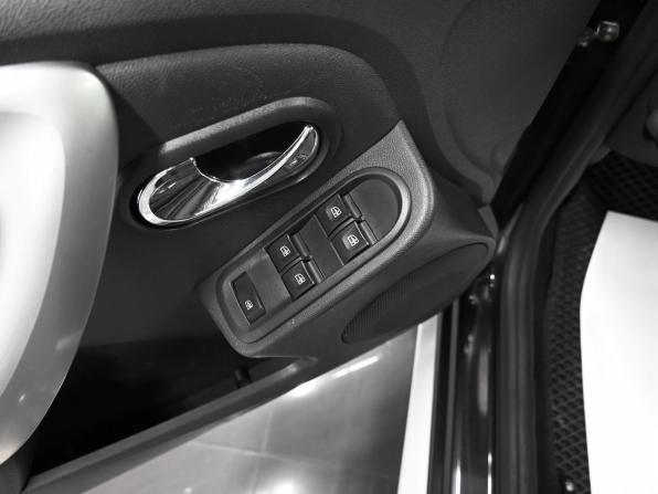 Nissan Terrano III (D10) с пробегом 2019 года, цена 1 745 000 рублей, 124572 км, внедорожник, Автокод Объявления