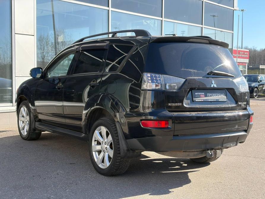 Mitsubishi Outlander II Рестайлинг Санкт-Петербург  - изображение 4