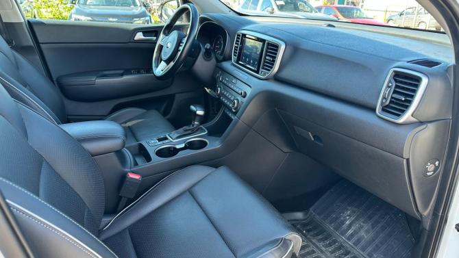 Kia Sportage IV Рестайлинг с пробегом 2019 года, цена 2 099 000 рублей, 52000 км, внедорожник, Автокод Объявления