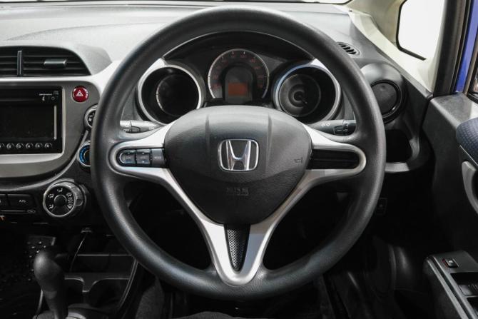 Honda Fit II с пробегом 2011 года, цена 799 000 рублей, 103560 км, хэтчбек, Автокод Объявления