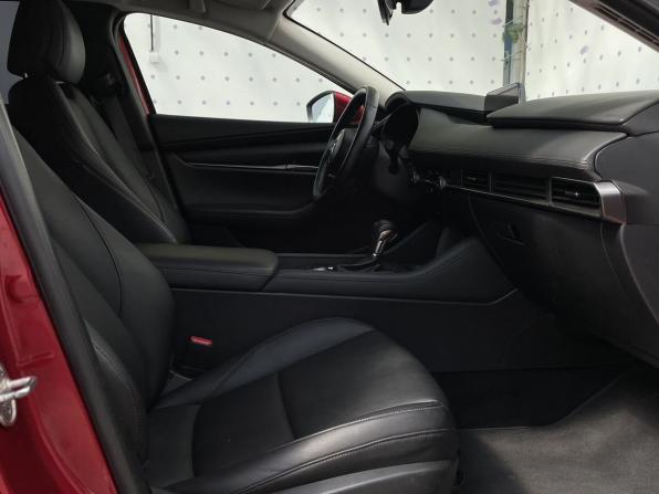 Mazda 3 IV (BP) с пробегом 2020 года, цена 2 070 000 рублей, 55361 км, седан, Автокод Объявления