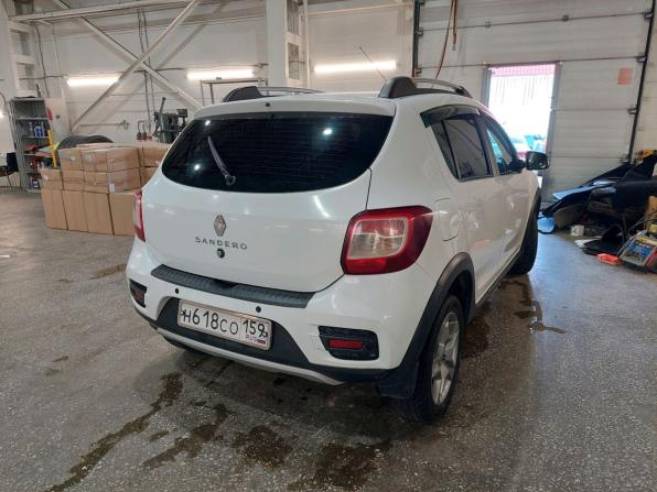 Renault Sandero II Рестайлинг с пробегом 2021 года, цена 1 079 000 рублей, 98508 км, хэтчбек, Автокод Объявления