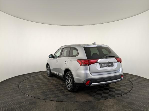 Mitsubishi Outlander III Рестайлинг 2 с пробегом 2017 года, цена 2 150 000 рублей, 113346 км, внедорожник, Автокод Объявления