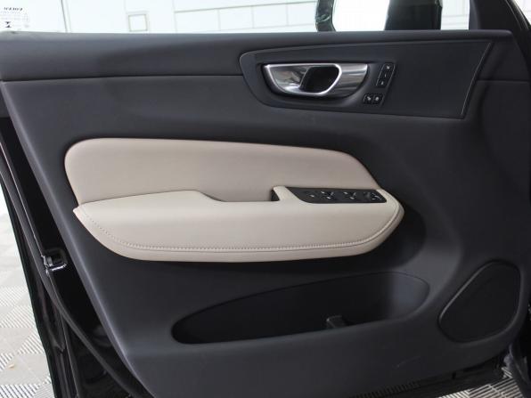 Volvo XC60 II Рестайлинг 2 с пробегом 2025 года, цена 6 050 000 рублей, 20 км, внедорожник, Автокод Объявления