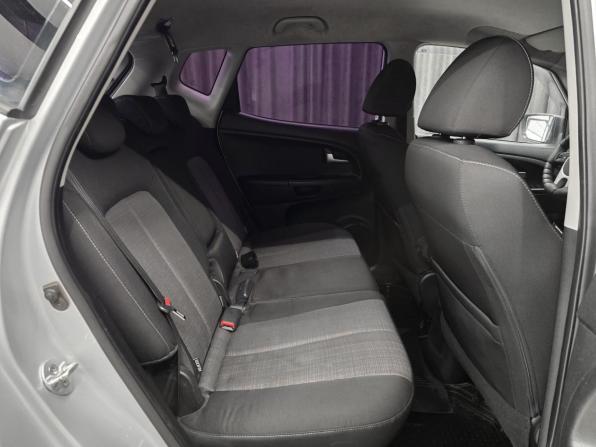 Kia Venga I с пробегом 2011 года, цена 780 000 рублей, 211772 км, минивэн, Автокод Объявления