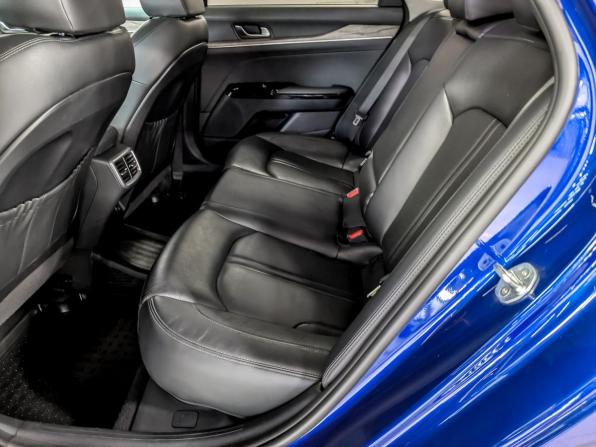 Kia K5 III с пробегом 2021 года, цена 2 280 000 рублей, 98494 км, седан, Автокод Объявления