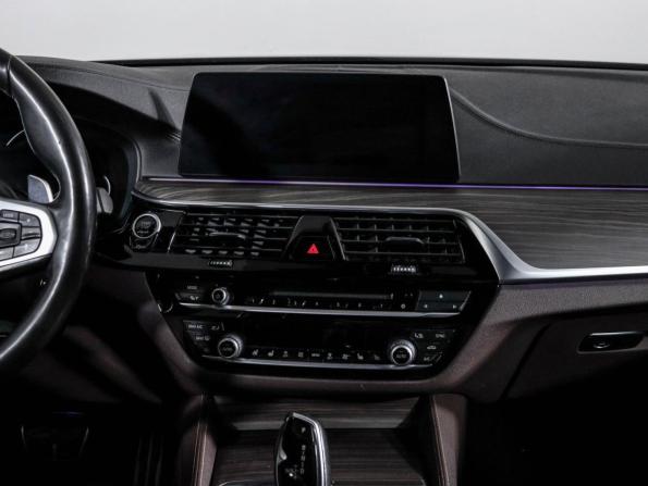 BMW 5 серии VII (G30/G31/G38) с пробегом 2018 года, цена 4 499 999 рублей, 91500 км, седан, Автокод Объявления