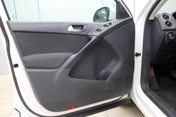 Volkswagen Tiguan I Рестайлинг с пробегом 2013 года, цена 1 499 000 рублей, 115305 км, внедорожник, Автокод Объявления