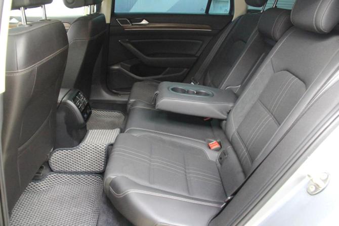 Volkswagen Passat B8 с пробегом 2018 года, цена 2 340 000 рублей, 221068 км, универсал, Автокод Объявления