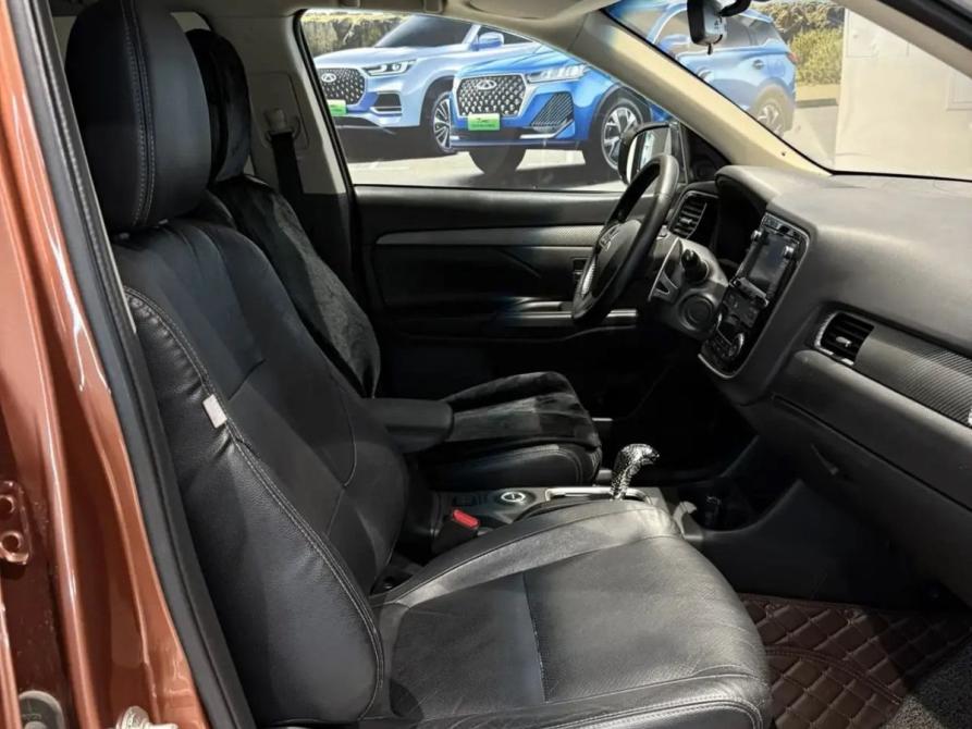 Mitsubishi Outlander III Новосибирск  - изображение 16
