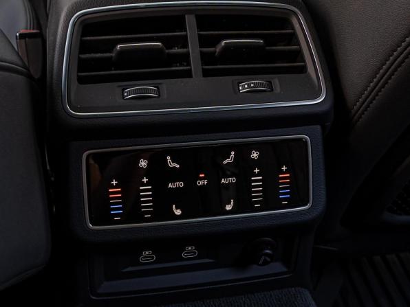Audi A6 V (C8) Рестайлинг с пробегом 2022 года, цена 5 140 000 рублей, 38865 км, седан, Автокод Объявления