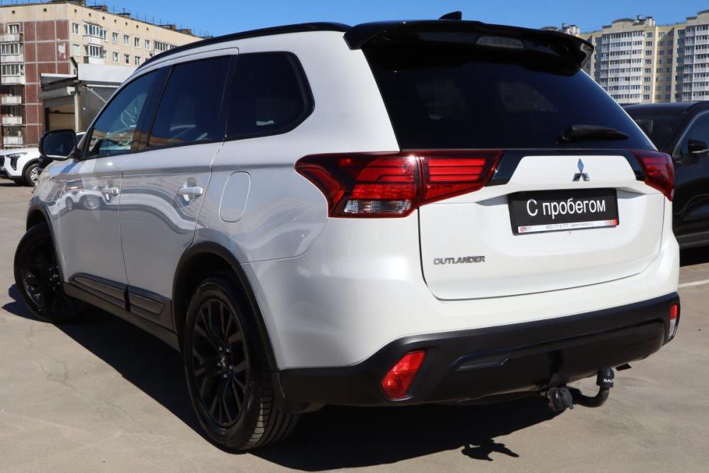 Mitsubishi Outlander III Рестайлинг 3 Санкт-Петербург  - изображение 4