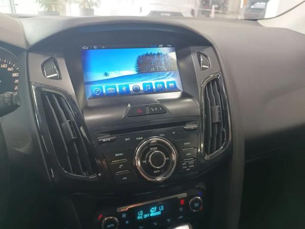 Ford Focus III с пробегом 2013 года, цена 759 000 рублей, 197350 км, хэтчбек, Автокод Объявления