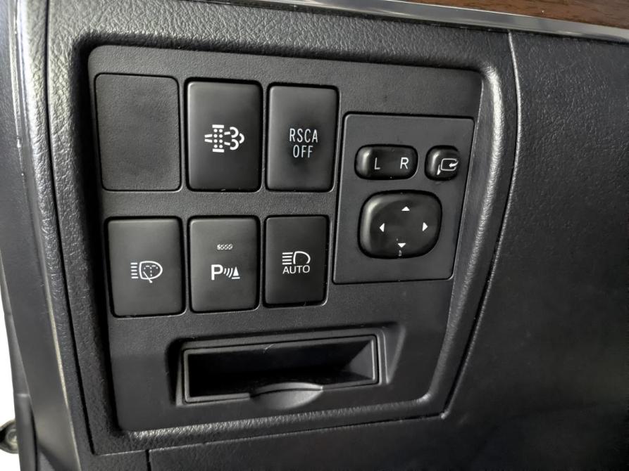 Toyota Land Cruiser 200 Series Рестайлинг 2 Москва  - изображение 28