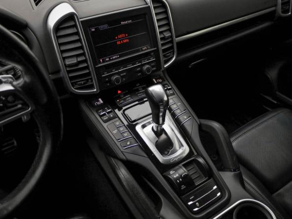 Porsche Cayenne II Рестайлинг (958) с пробегом 2014 года, цена 4 095 000 рублей, 101820 км, внедорожник, Автокод Объявления