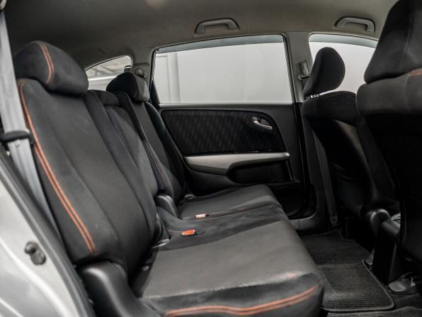 Honda Stream II Рестайлинг с пробегом 2012 года, цена 1 275 000 рублей, 94533 км, компактвэн, Автокод Объявления