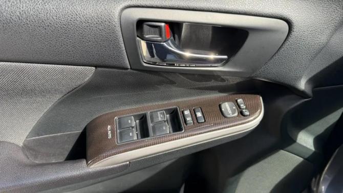Toyota Camry VII (XV50) Рестайлинг с пробегом 2015 года, цена 1 923 000 рублей, 188579 км, седан, Автокод Объявления