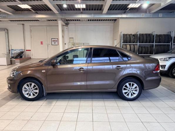 Volkswagen Polo V Рестайлинг с пробегом 2016 года, цена 999 000 рублей, 96566 км, седан, Автокод Объявления