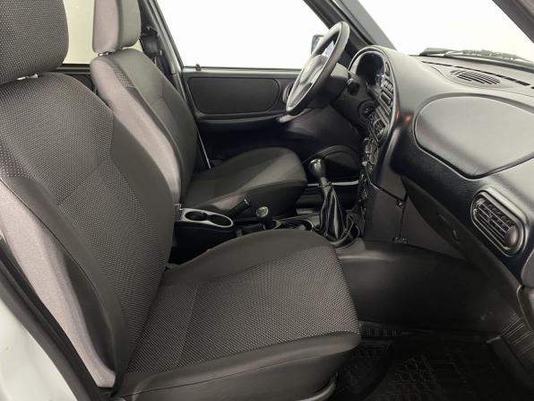 Chevrolet Niva I Рестайлинг с пробегом 2018 года, цена 919 000 рублей, 67254 км, внедорожник, Автокод Объявления