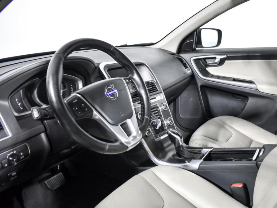 Volvo XC60 I Рестайлинг Санкт-Петербург  - изображение 9