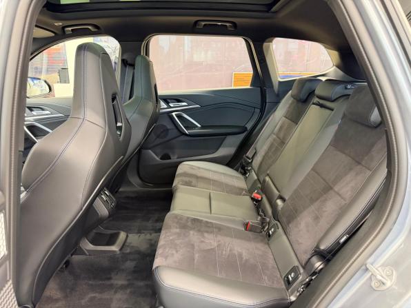 BMW X1 III (U11/U12) с пробегом 2025 года, цена 6 490 000 рублей, 1624 км, внедорожник, Автокод Объявления