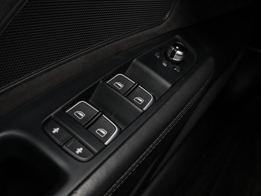 Audi A8 III (D4) Рестайлинг Москва  - изображение 31