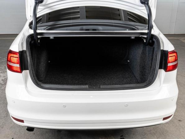 Volkswagen Jetta VI Рестайлинг с пробегом 2015 года, цена 1 059 000 рублей, 58719 км, седан, Автокод Объявления