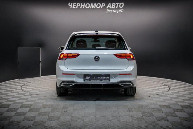 Volkswagen Golf VIII с пробегом 2022 года, цена 2 455 000 рублей, 61561 км, хэтчбек, Автокод Объявления