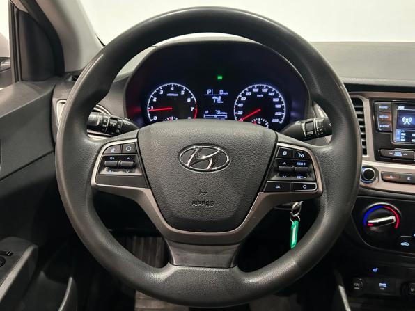 Hyundai Solaris II Рестайлинг с пробегом 2021 года, цена 1 149 000 рублей, 170187 км, седан, Автокод Объявления