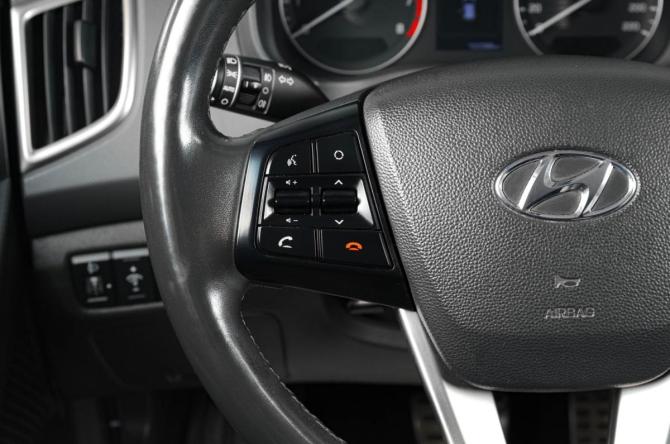 Hyundai Creta I с пробегом 2018 года, цена 1 869 000 рублей, 102278 км, внедорожник, Автокод Объявления