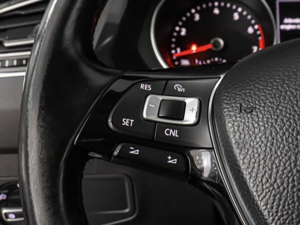 Volkswagen Tiguan II с пробегом 2017 года, цена 1 719 000 рублей, 162214 км, внедорожник, Автокод Объявления