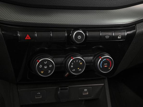 Lada (ВАЗ) Vesta I Рестайлинг (NG) с пробегом 2024 года, цена 1 330 000 рублей, 35769 км, седан, Автокод Объявления