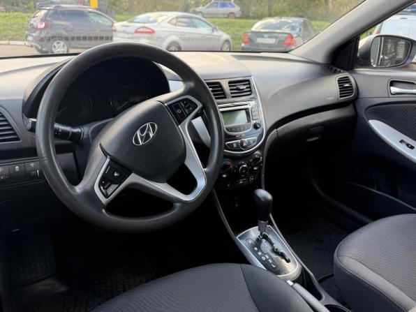 Hyundai Solaris I с пробегом 2013 года, цена 770 000 рублей, 126600 км, седан, Автокод Объявления