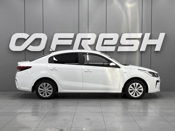 Kia Rio IV с пробегом 2018 года, цена 1 220 000 рублей, 149702 км, седан, Автокод Объявления