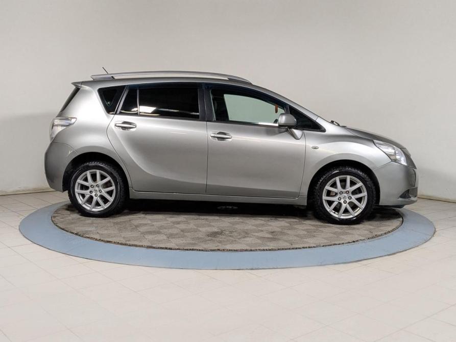 Toyota Verso I Екатеринбург  - изображение 9