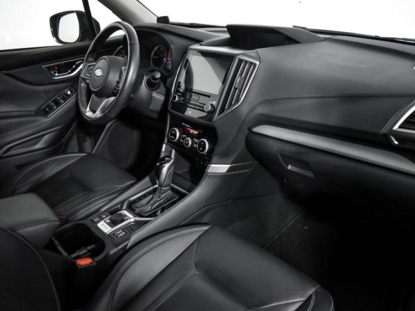 Subaru Forester V с пробегом 2019 года, цена 2 790 000 рублей, 65019 км, внедорожник, Автокод Объявления