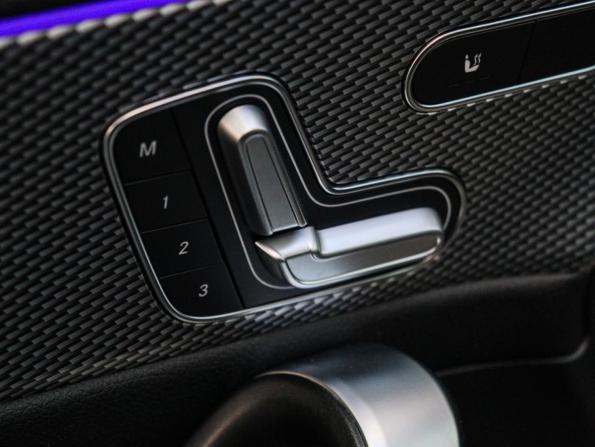 Mercedes-Benz A-Класс IV (W177) с пробегом 2021 года, цена 3 390 000 рублей, 64800 км, седан, Автокод Объявления