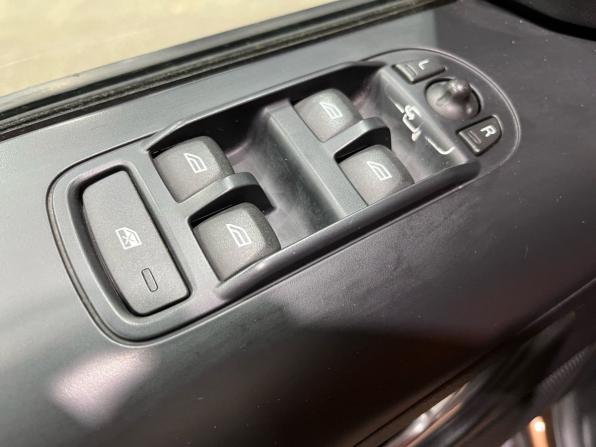 Land Rover Freelander II Рестайлинг 2 с пробегом 2014 года, цена 1 400 000 рублей, 281859 км, внедорожник, Автокод Объявления