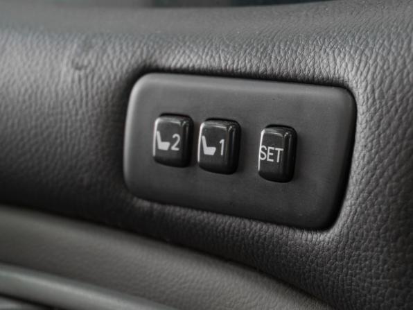 Toyota Land Cruiser 100 Series с пробегом 2001 года, цена 1 529 000 рублей, 558274 км, внедорожник, Автокод Объявления