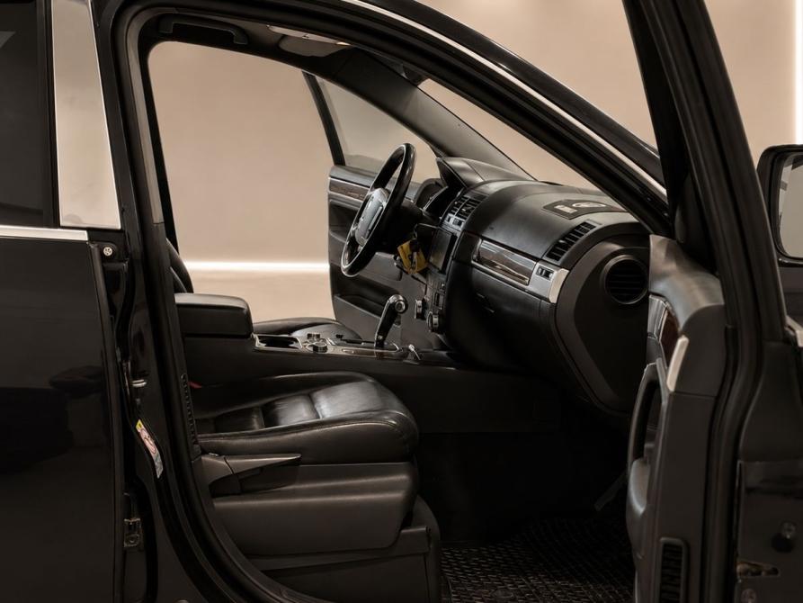 Volkswagen Touareg I Рестайлинг Челябинск  - изображение 9