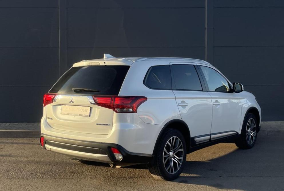 Mitsubishi Outlander III Рестайлинг 2 Красноярск  - изображение 5