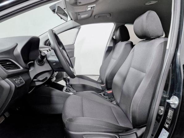 Hyundai Solaris II с пробегом 2017 года, цена 1 259 000 рублей, 157714 км, седан, Автокод Объявления