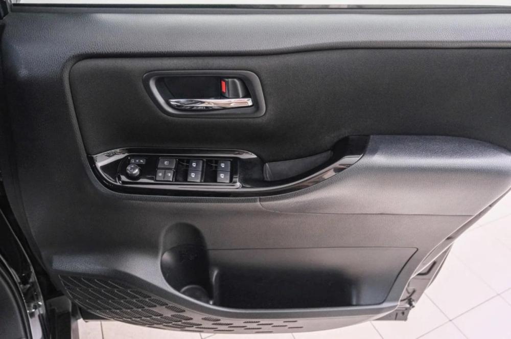 Toyota Voxy III (R80) Рестайлинг Красноярск  - изображение 20