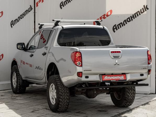 Mitsubishi L200 IV с пробегом 2010 года, цена 1 240 000 рублей, 212773 км, пикап, Автокод Объявления