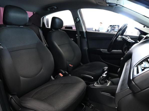 Kia Rio III Рестайлинг с пробегом 2017 года, цена 925 000 рублей, 159800 км, седан, Автокод Объявления