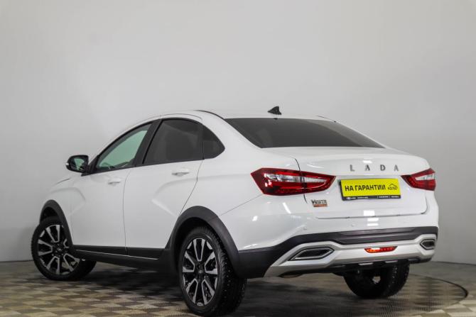 Lada (ВАЗ) Vesta I Рестайлинг (NG) с пробегом 2023 года, цена 1 349 000 рублей, 28660 км, седан, Автокод Объявления