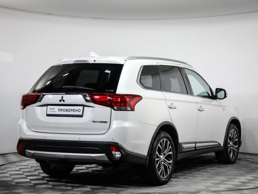 Mitsubishi Outlander III Рестайлинг 2 Санкт-Петербург  - изображение 5