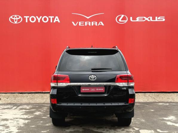 Toyota Land Cruiser 200 Series Рестайлинг 2 с пробегом 2020 года, цена 7 600 000 рублей, 84632 км, внедорожник, Автокод Объявления