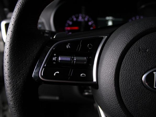 Kia Optima IV Рестайлинг с пробегом 2019 года, цена 2 369 000 рублей, 95000 км, седан, Автокод Объявления